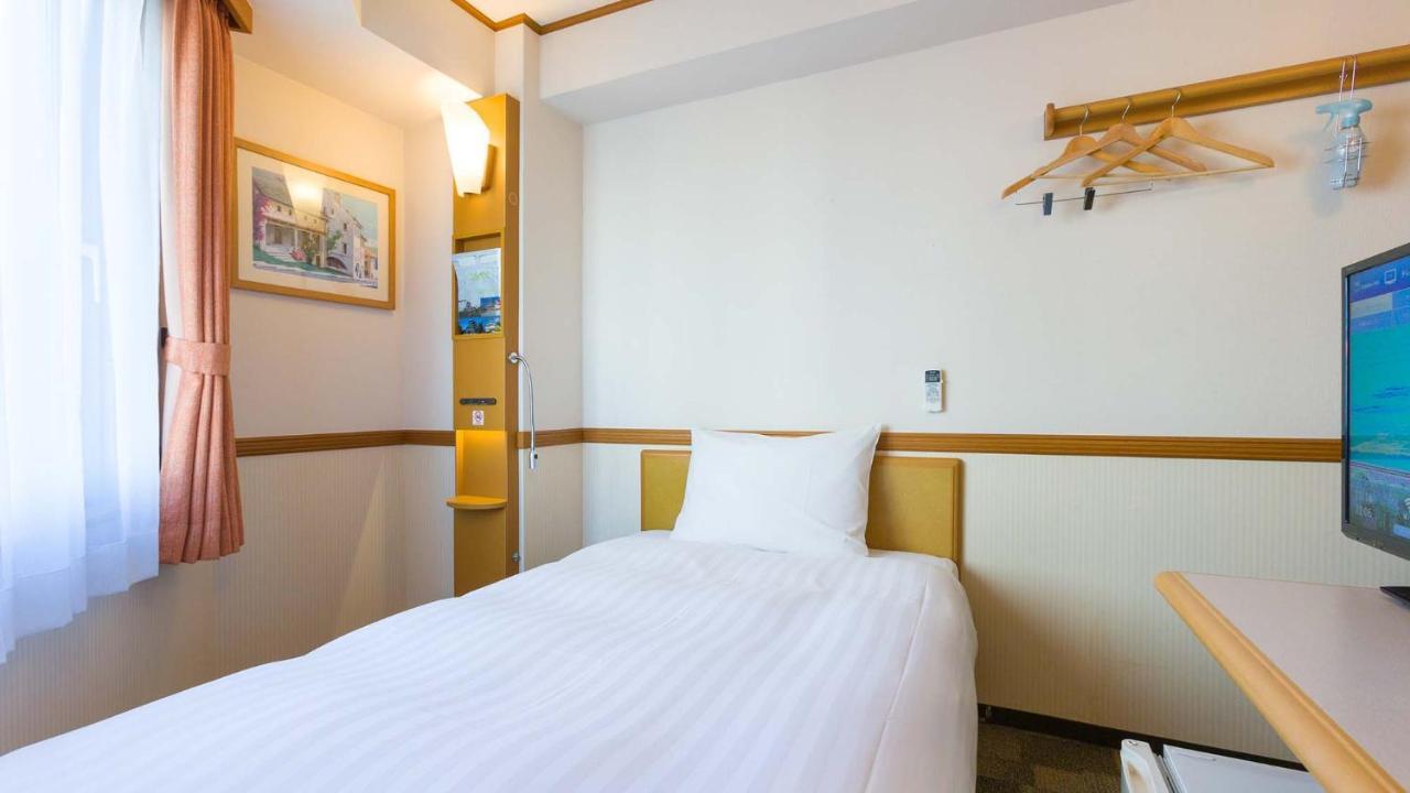 Toyoko Inn Hokkaido Kushiro Juji-Gai Exteriör bild
